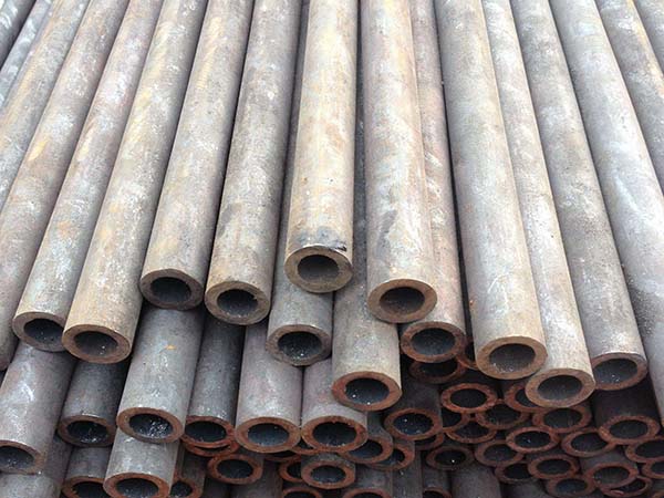 小口径无缝钢管承接大宗订单